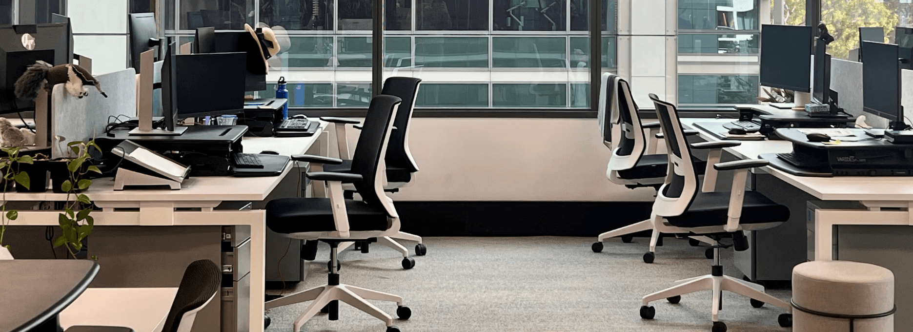 A robust set of services - Construktion X Framer Template