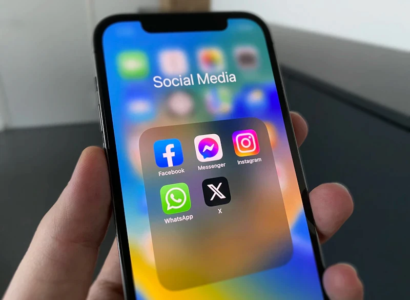 Tracking paid social website traffic and conversion metrics on smartphone