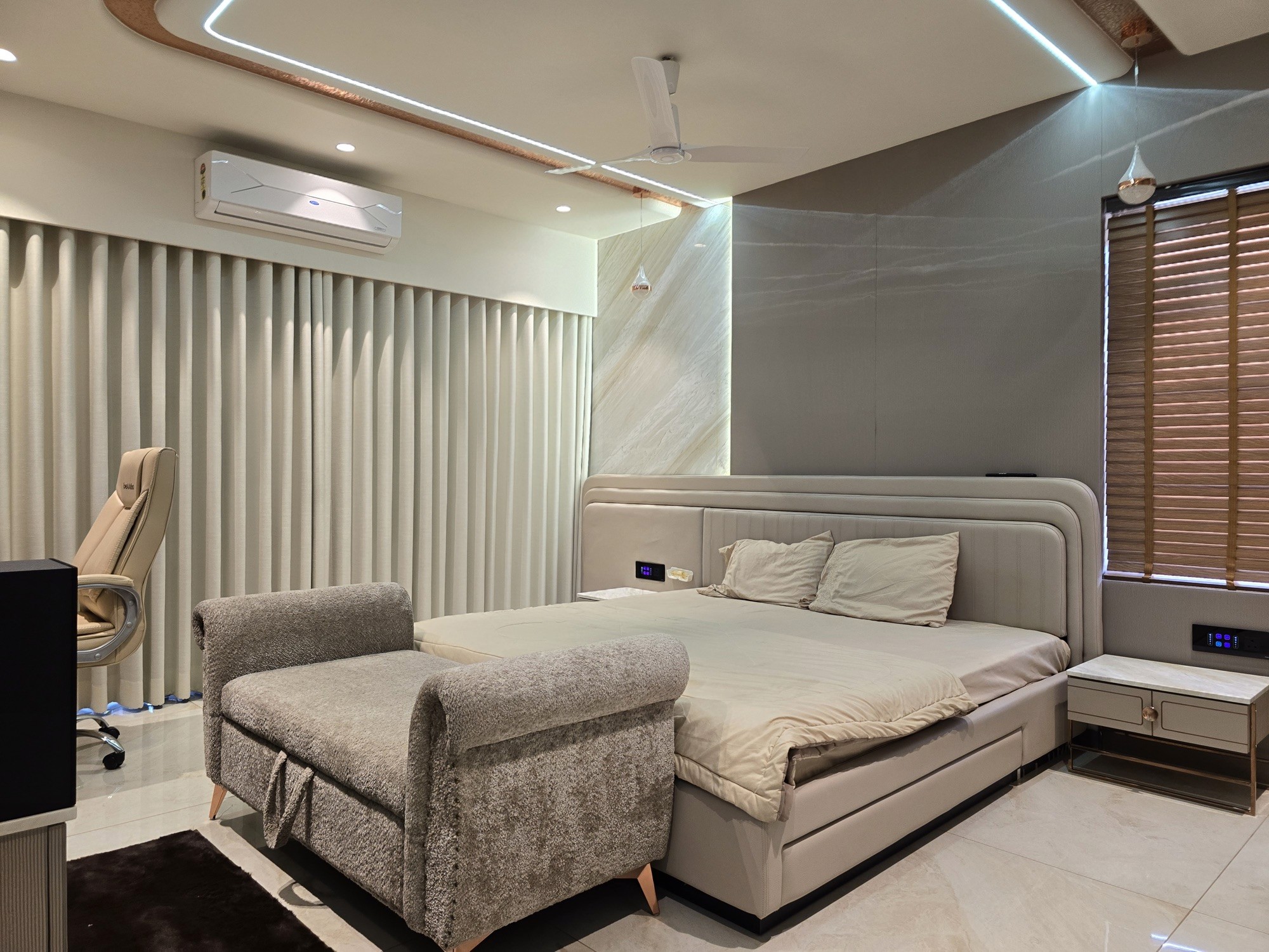 Kalpesh Popat: flat interior by The Auura, photo 1