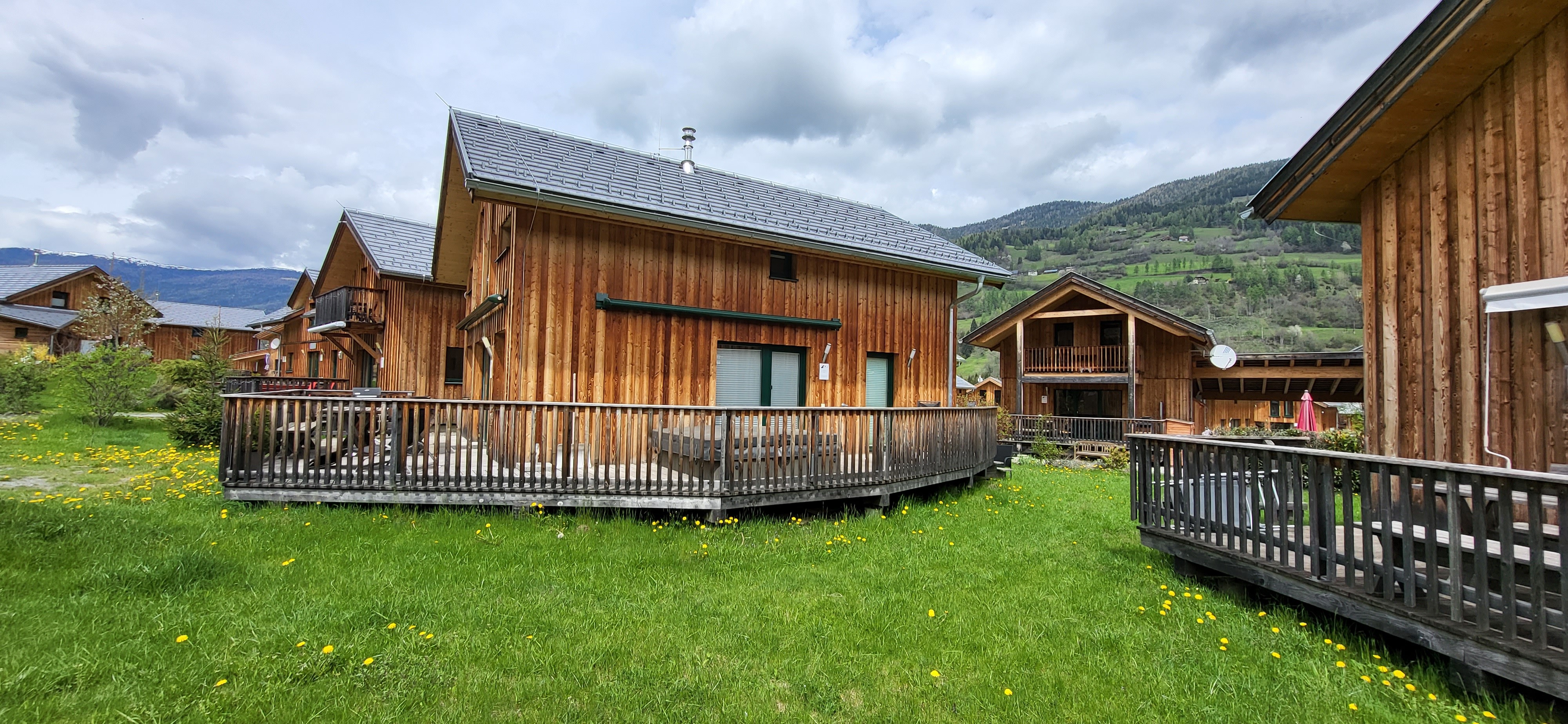 großes Holzchalet mit direkter Nähe zur Talstation