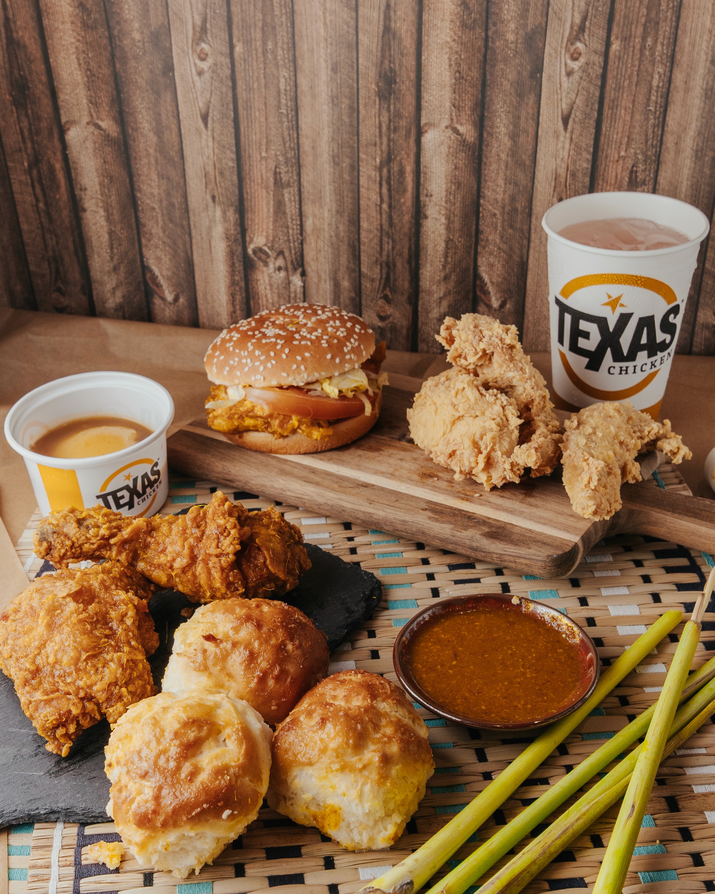 Rooftop party and nightlife photography in Singapore CBD by JIREHTAKESPHOTOS