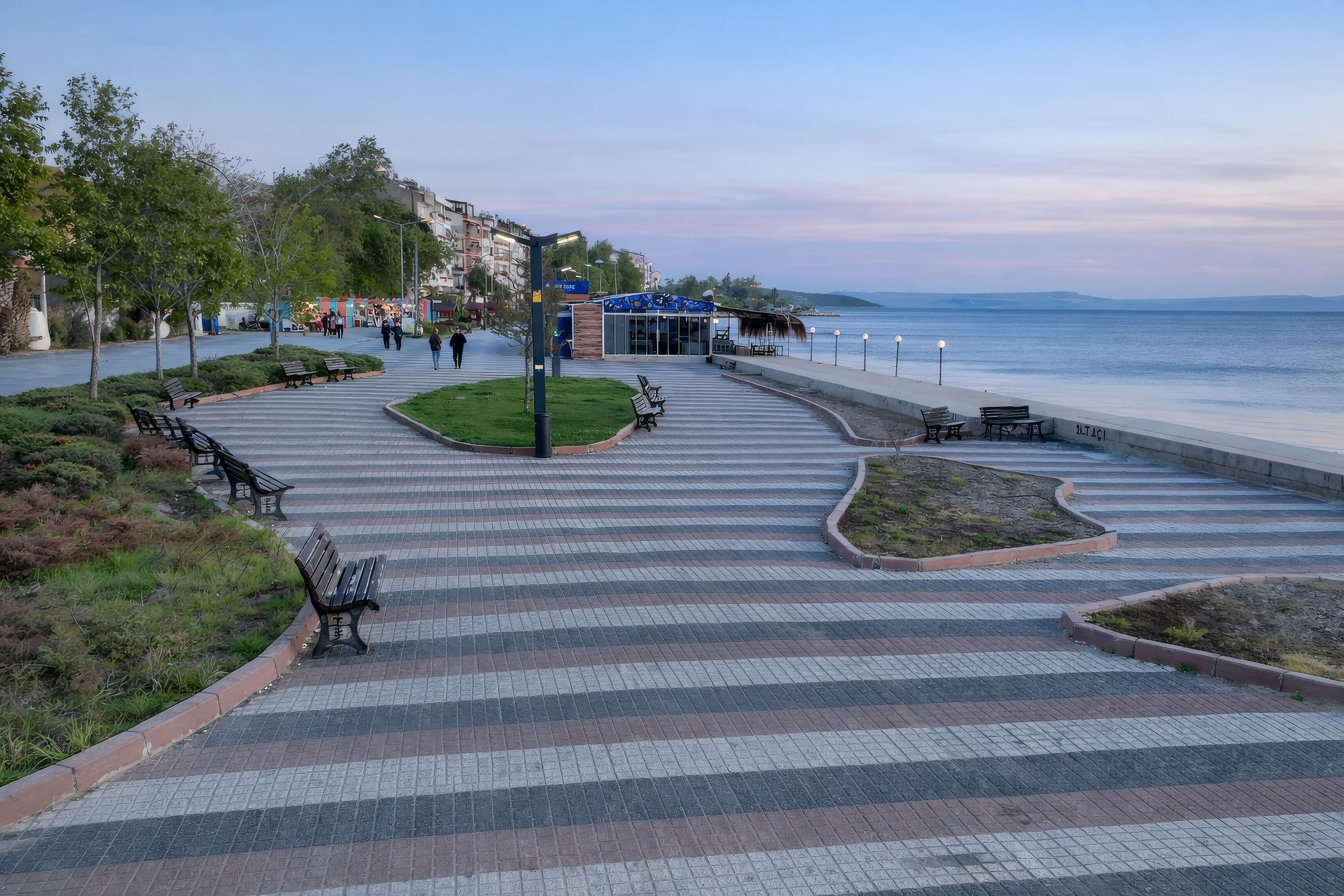 Sahile yürüme mesafesinde