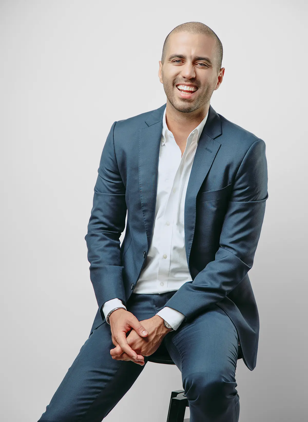 Enrique Flores