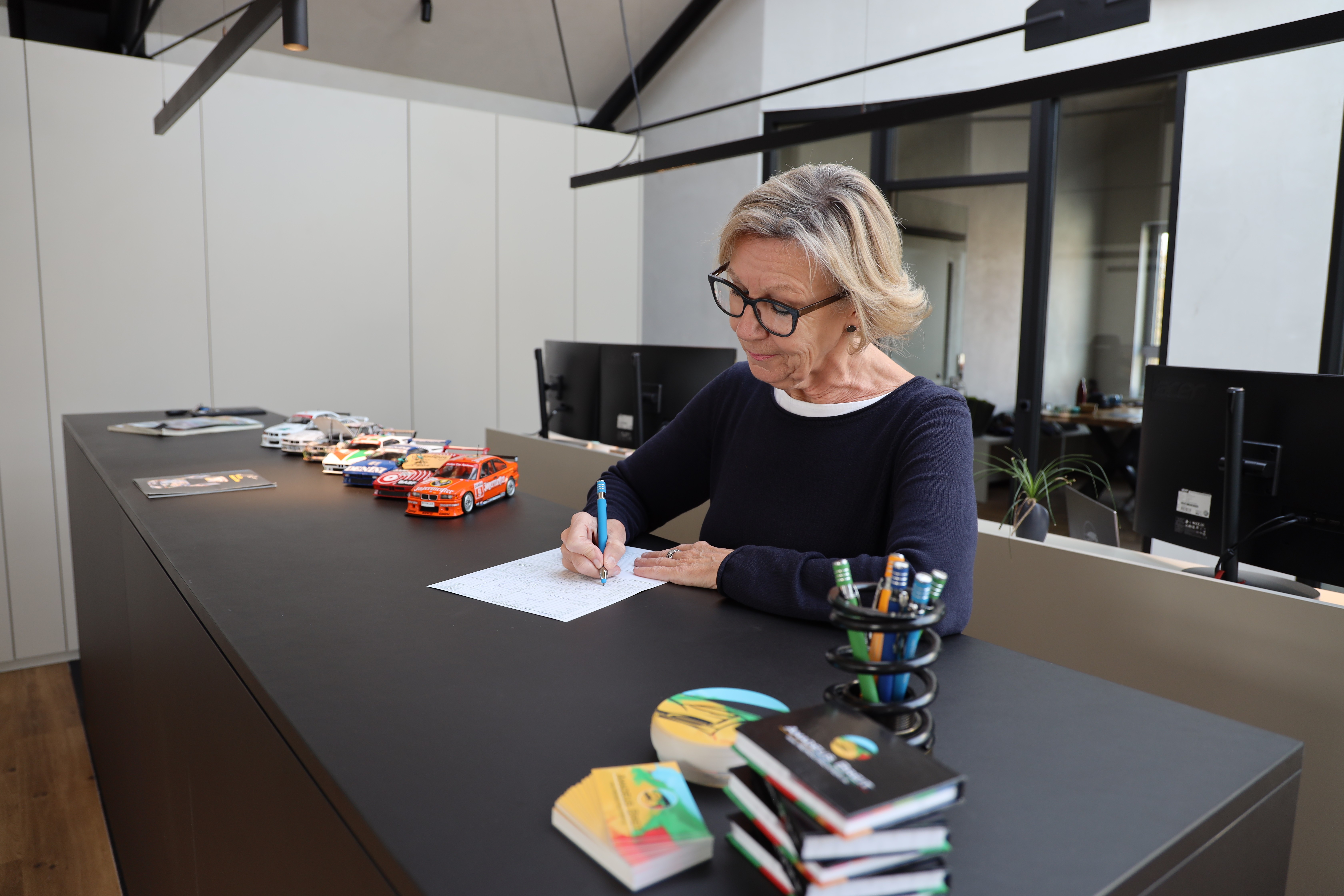 Empfangsdame für Terminvergabe bei Unfallgutachten Saarland Saarpfalz Kreis