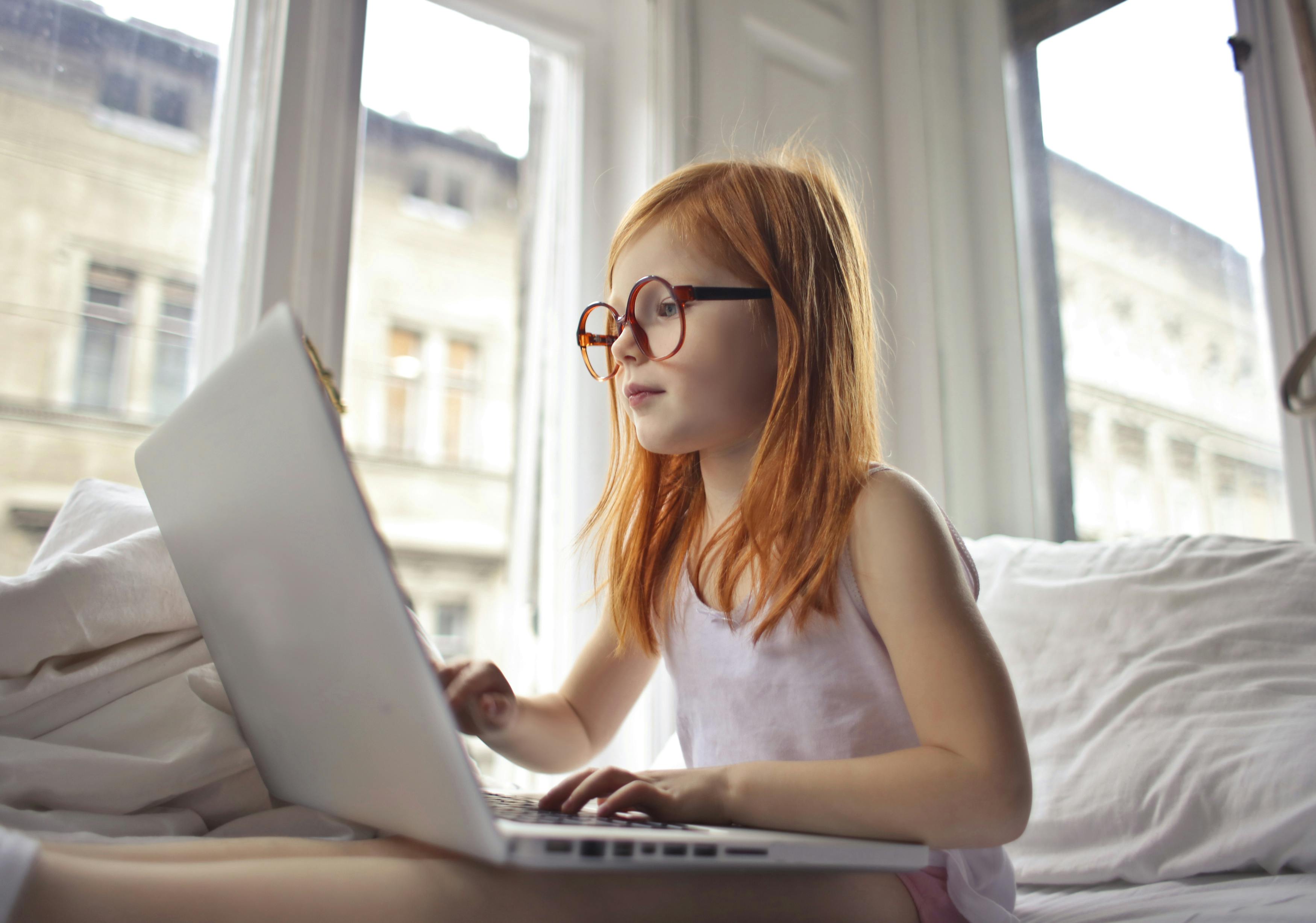 girl on laptop