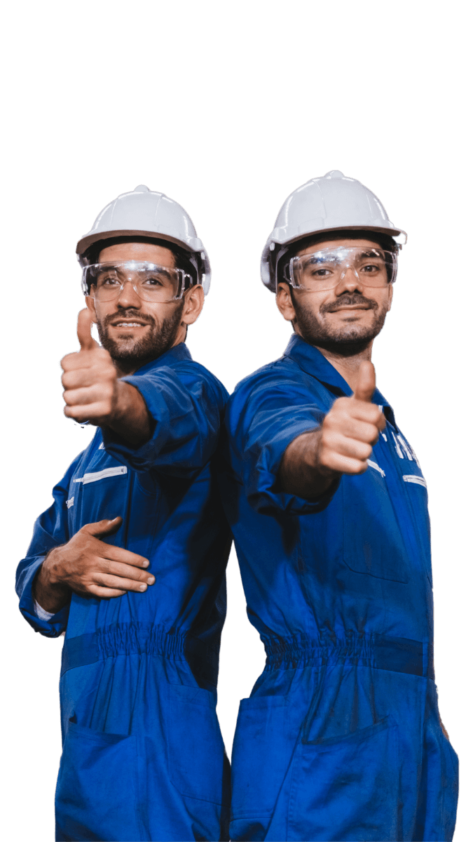 Equipo técnico de Mabser trabajando meticulosamente en la reparación de equipo electrónico industrial en un ambiente organizado y profesional, destacando la eficiencia y dedicación por la calidad en el servicio