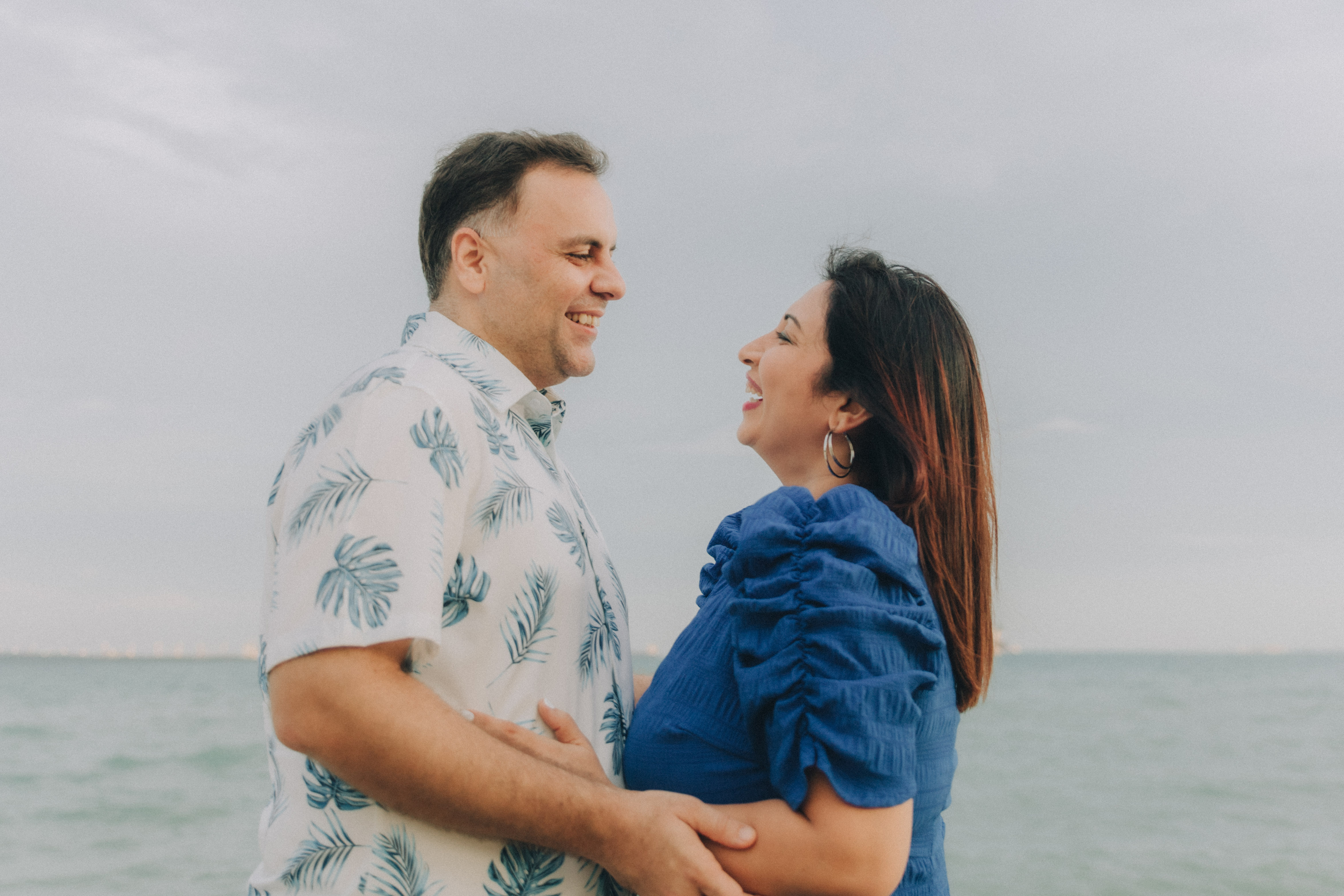 Family milestone celebration photoshoot in Singapore at the beach by JIREHTAKESPHOTOS