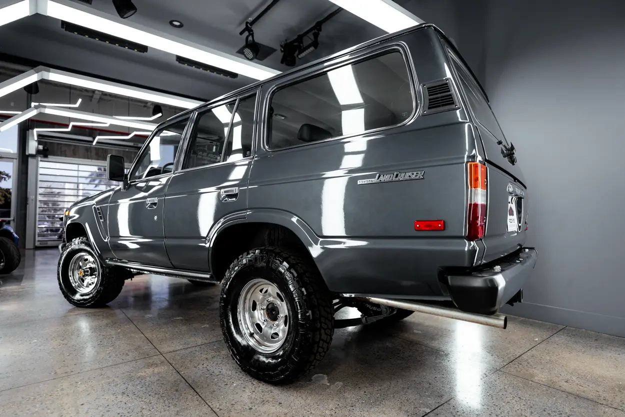 1989 Toyota Land Cruiser FJ62 photo 12