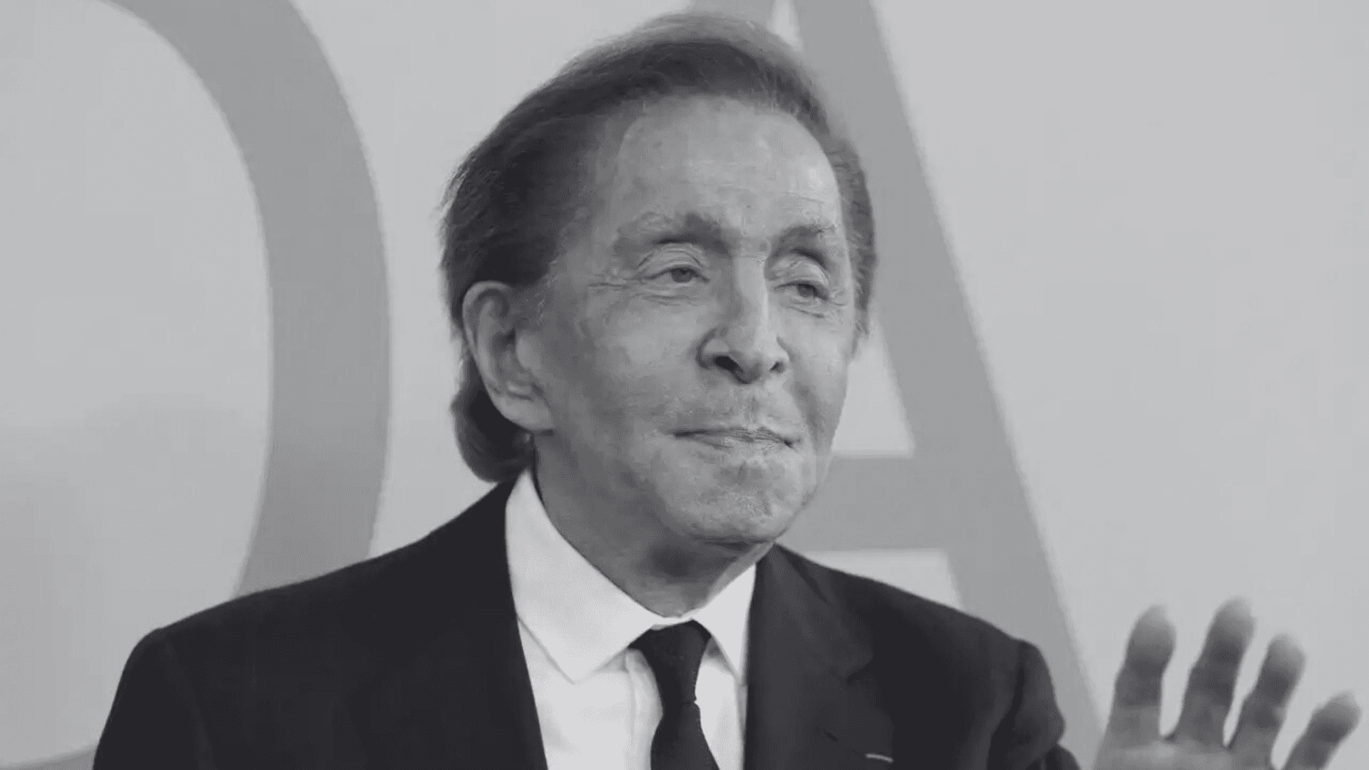 Morre Valentino Garavani, fundador de uma das marcas de luxo mais influentes do mundo