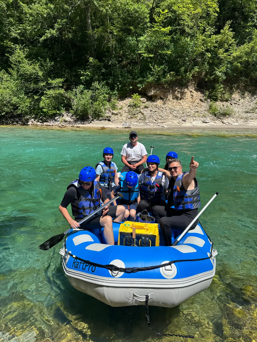 velmas-rafting