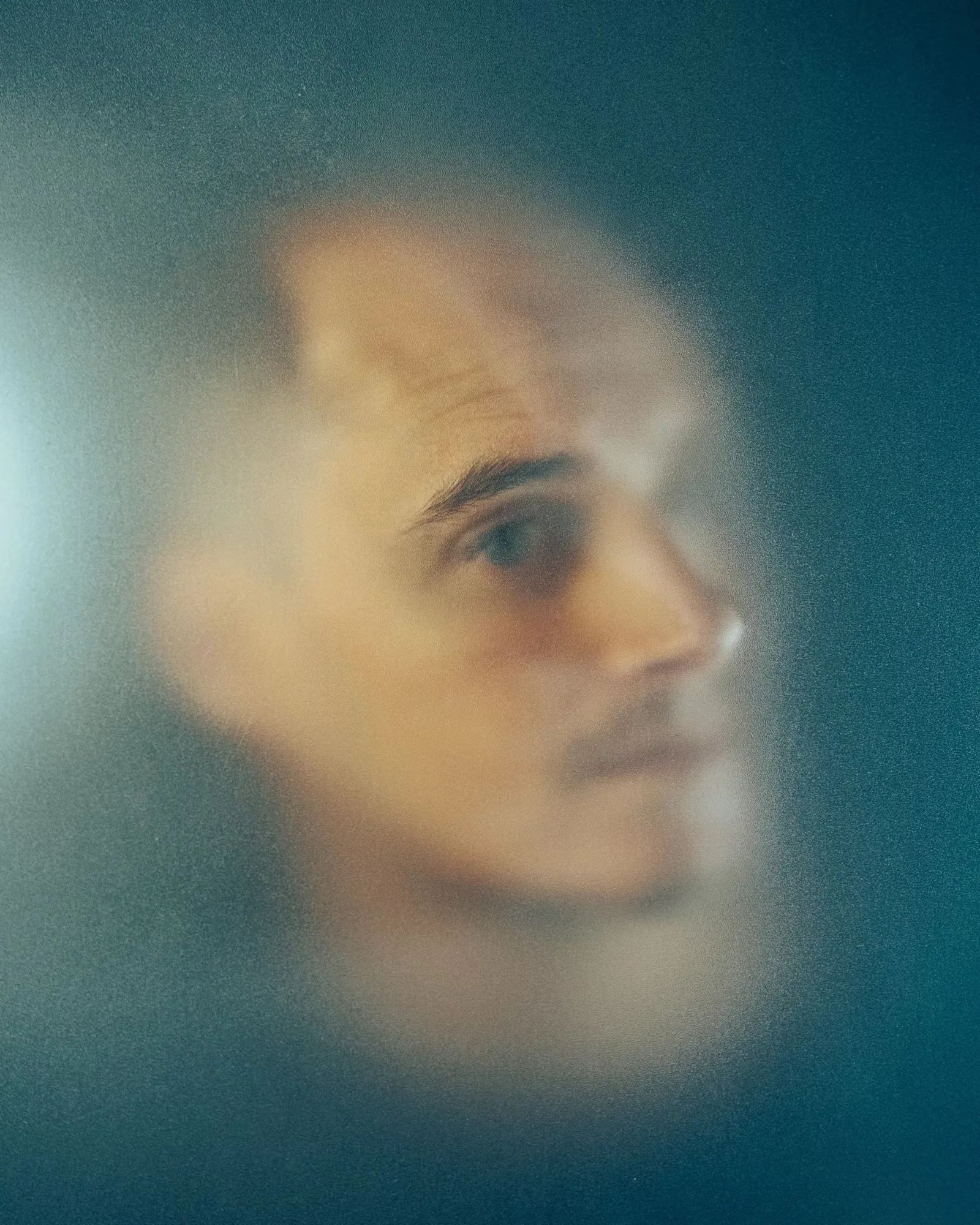 Vence DJ Headshots — project image 04 by Roman Olinchuk. 香港攝影、創意影像及視覺敘事作品。