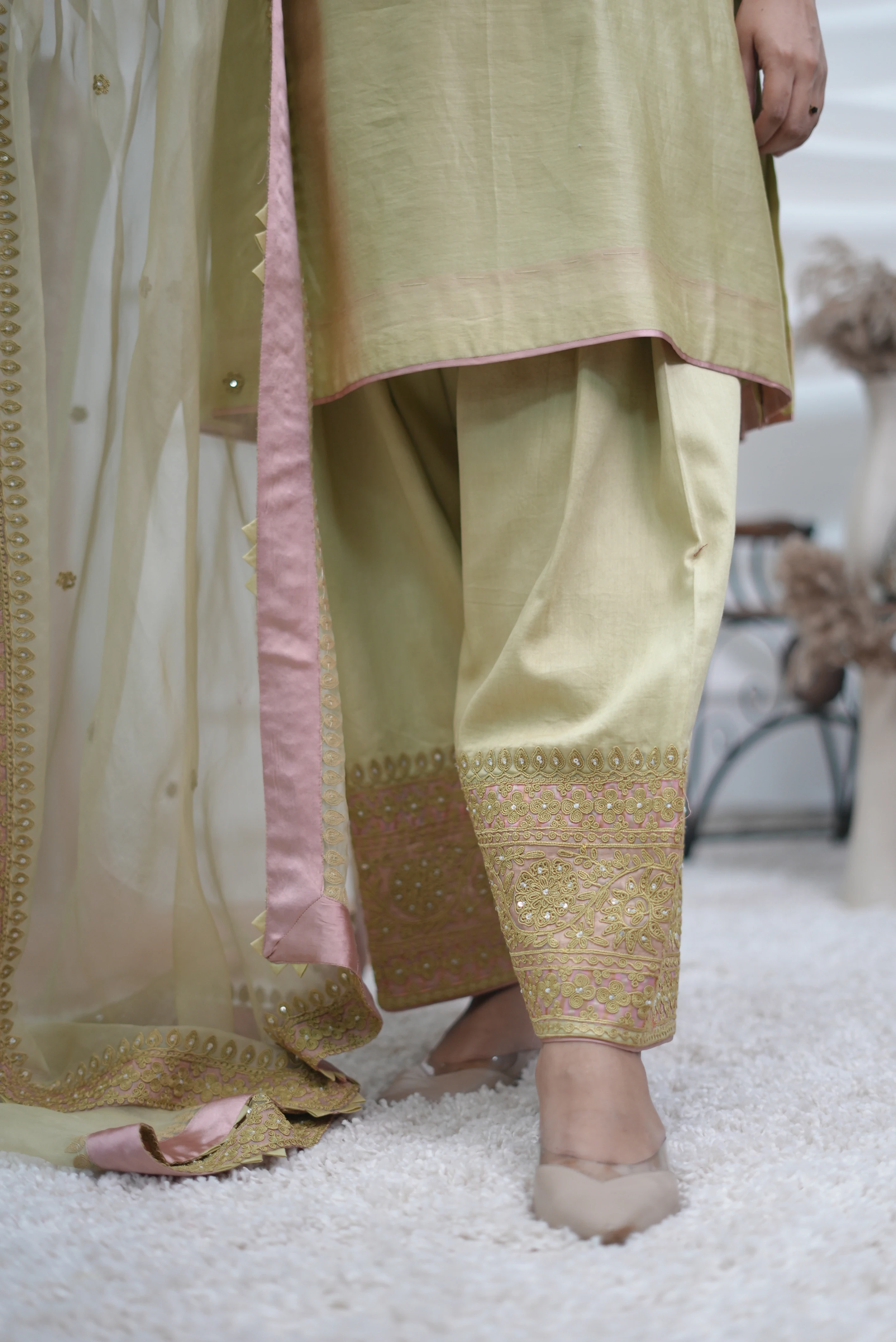 The Sunehri Set thumbnail 4