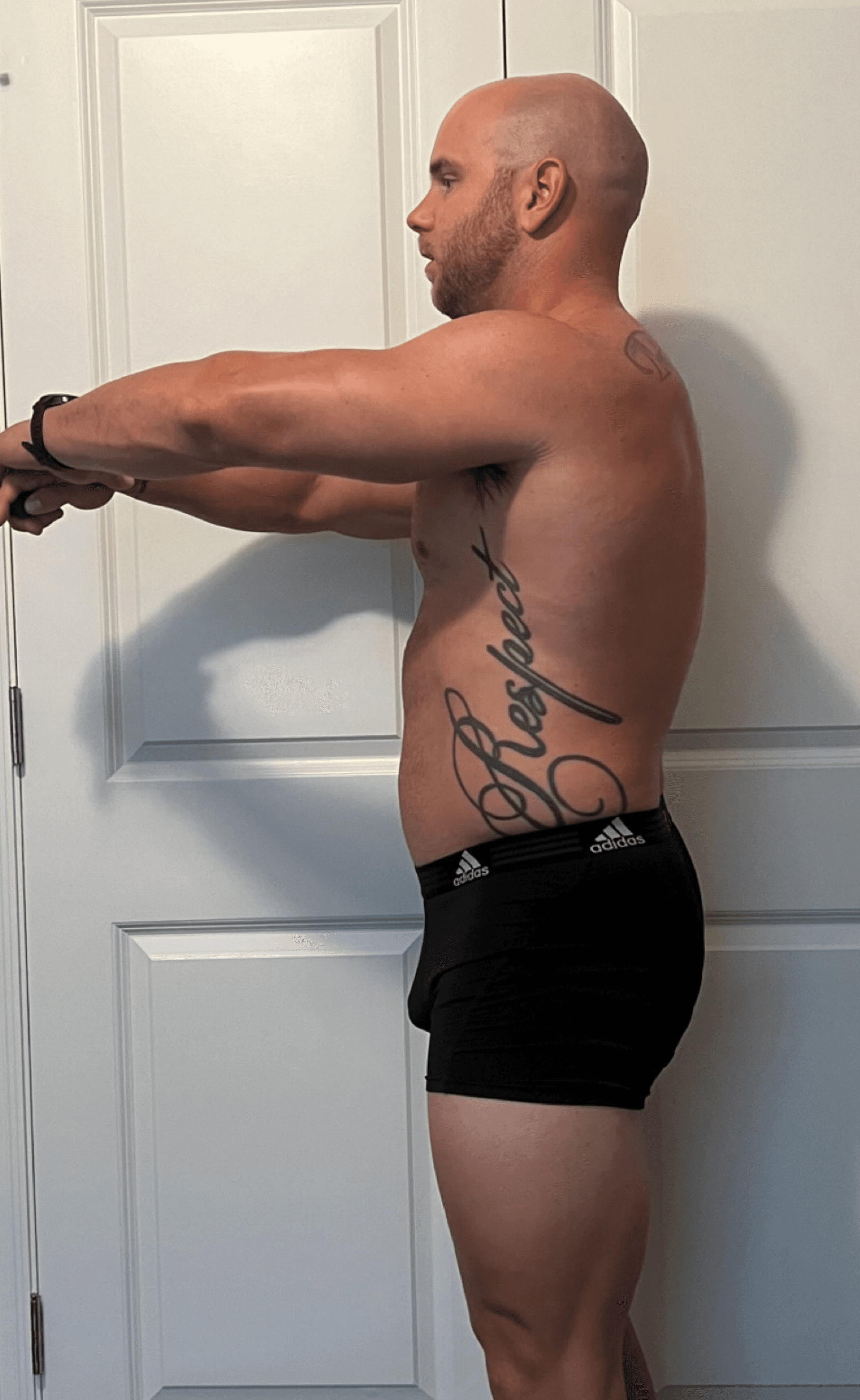 Zack Riggins before photo — starting point before his fat loss transformation with Chasing Gains