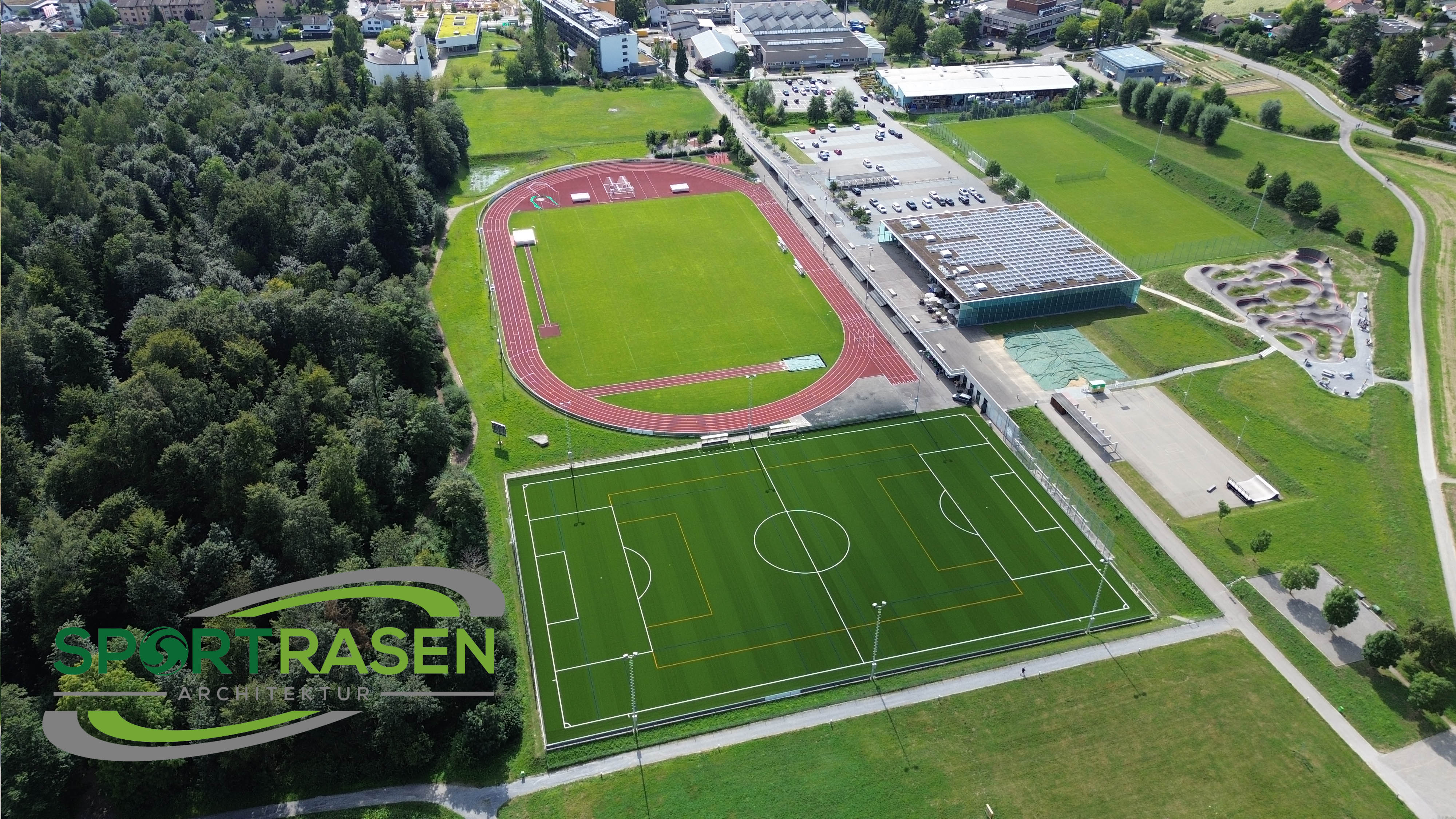 PFAS im Kunstrasen: Risiken, Beschaffung und klare Ausschreibungstexte