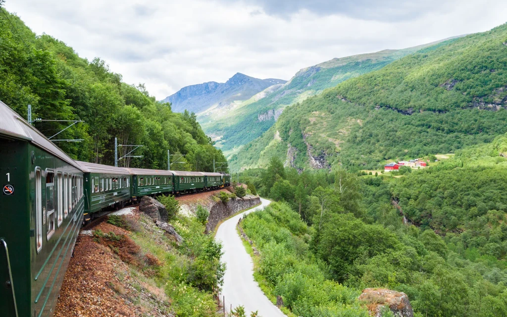 Flåmsbana til Myrdal stasjon | Expa Travel