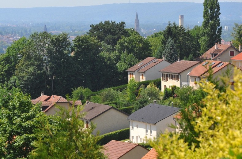 Réparation et inspection de toiture à Saint-Julien-lès-Metz par AJS Toiture