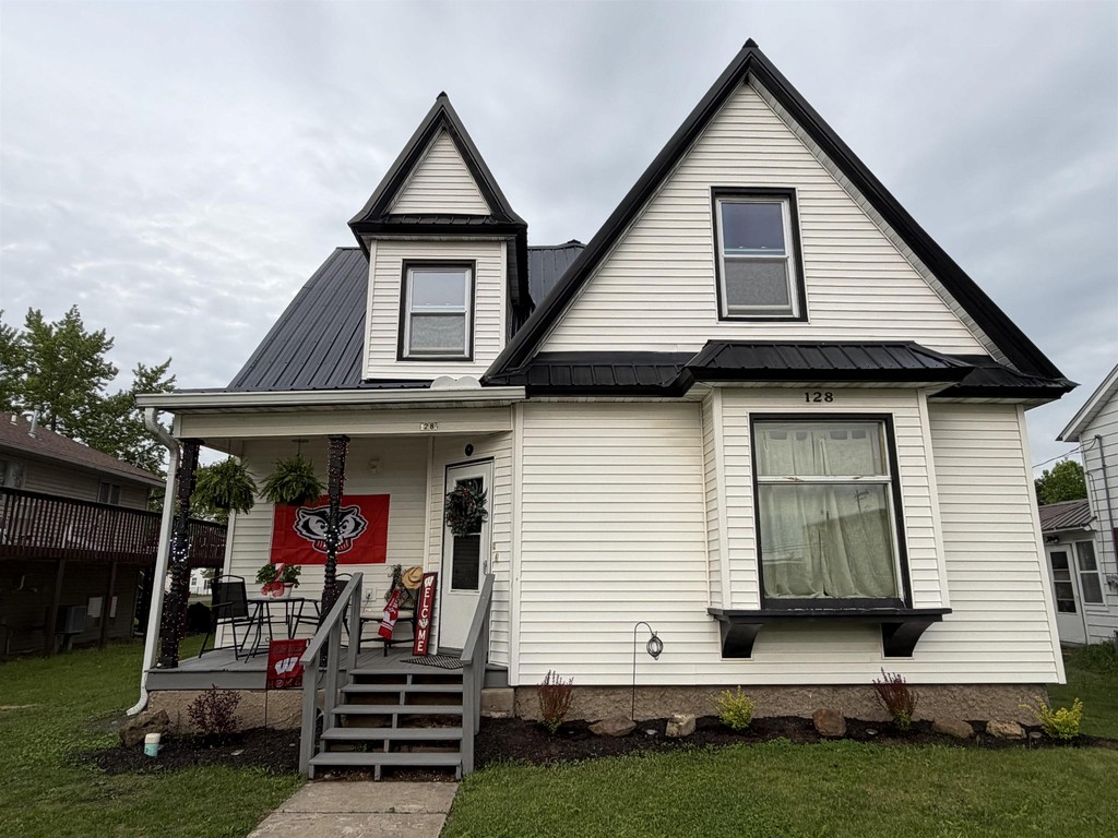 128 N 2nd Street, Muscoda, front photo