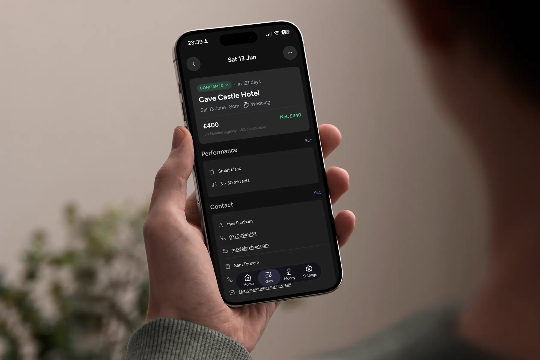 Gigflow gig detail screen showing automatic agency commission calculation — £175 gross fee minus £26.25 commission equals £148.75 actual take-home paye  