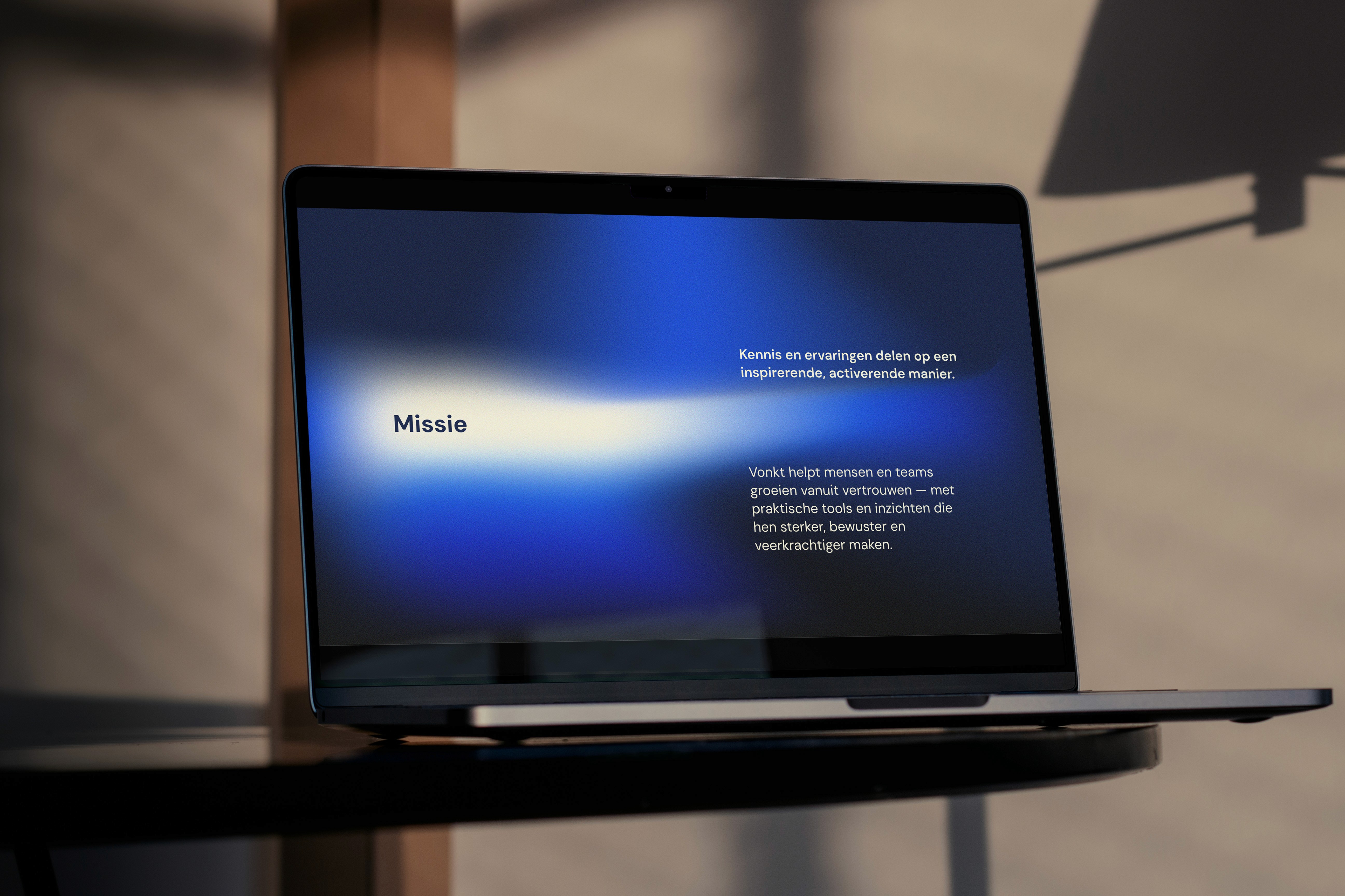 Branded presentation for business coaching brand Vonkt