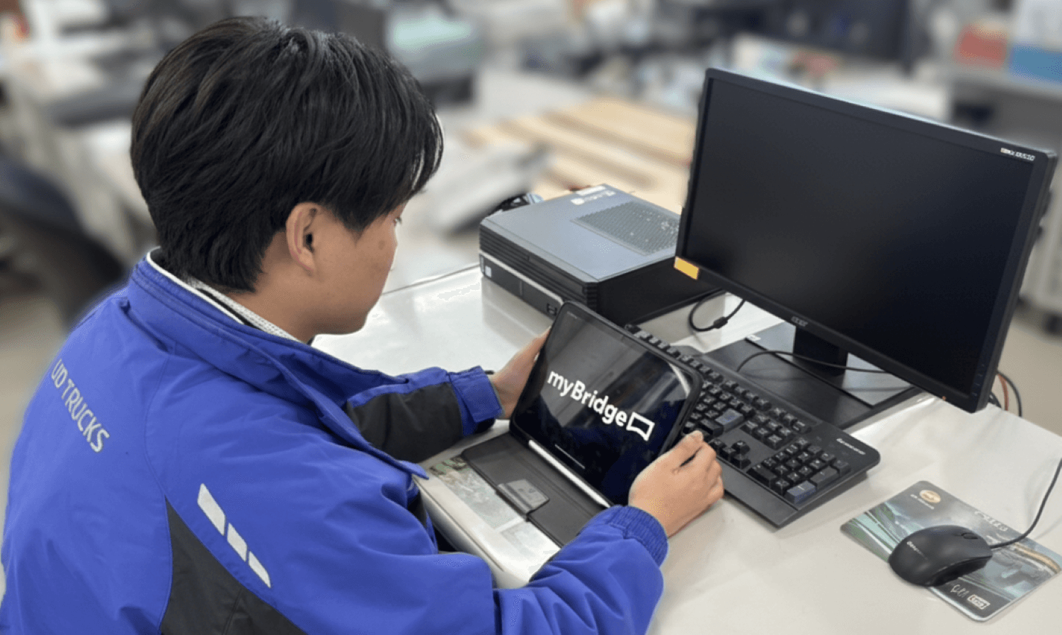 商談前に名刺情報を確認。myBridge共有名刺帳 導入事例