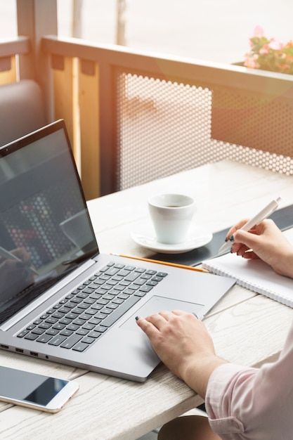 UX designer working on product screens, e-commerce website.