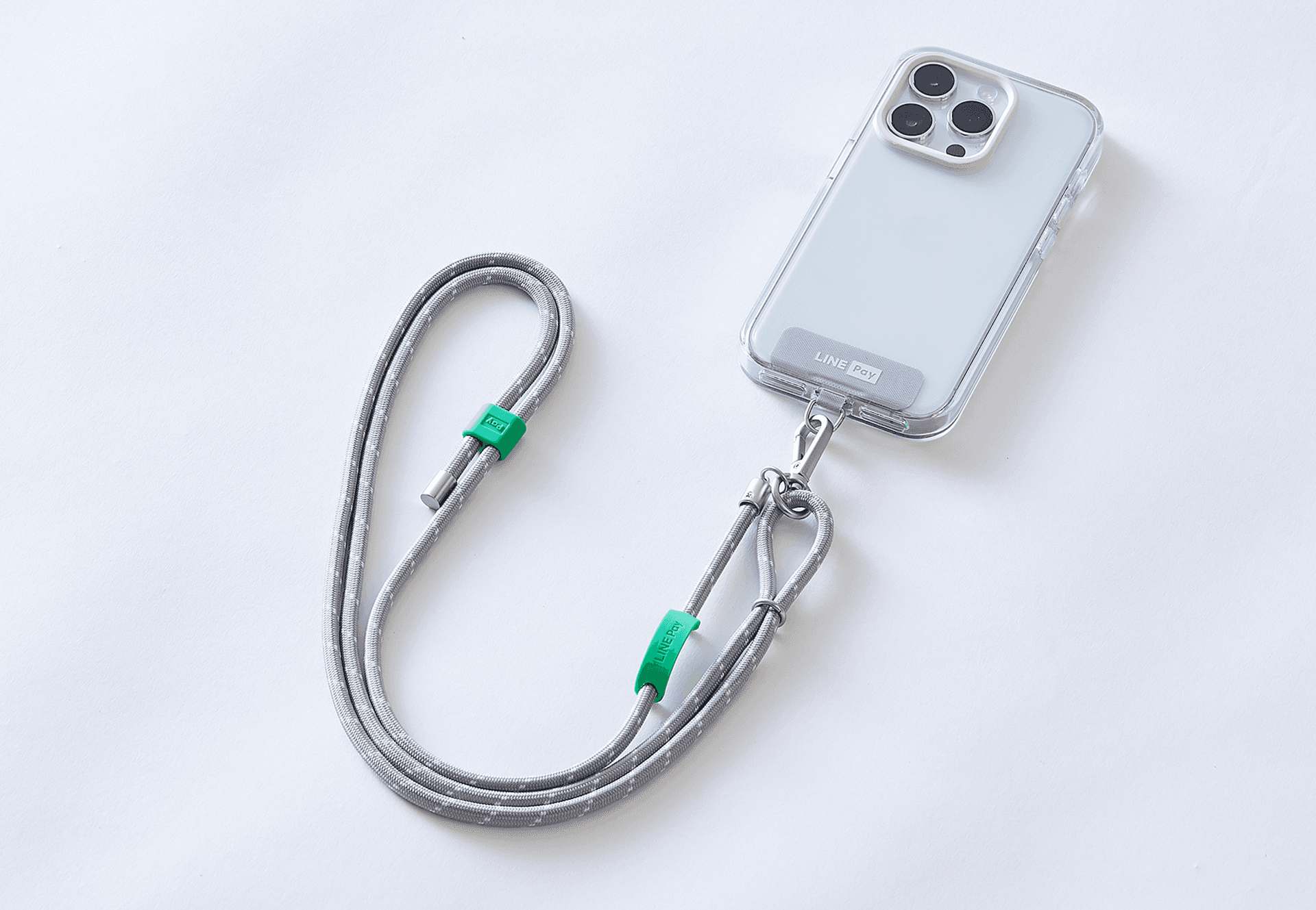 Entrepreneurs engaging in a lively discussion during a Bizz Buzz networking event.