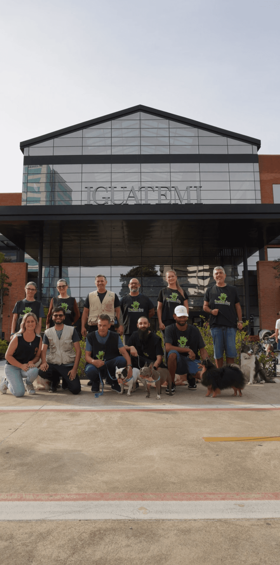 Coach explaining stuff to an athlete