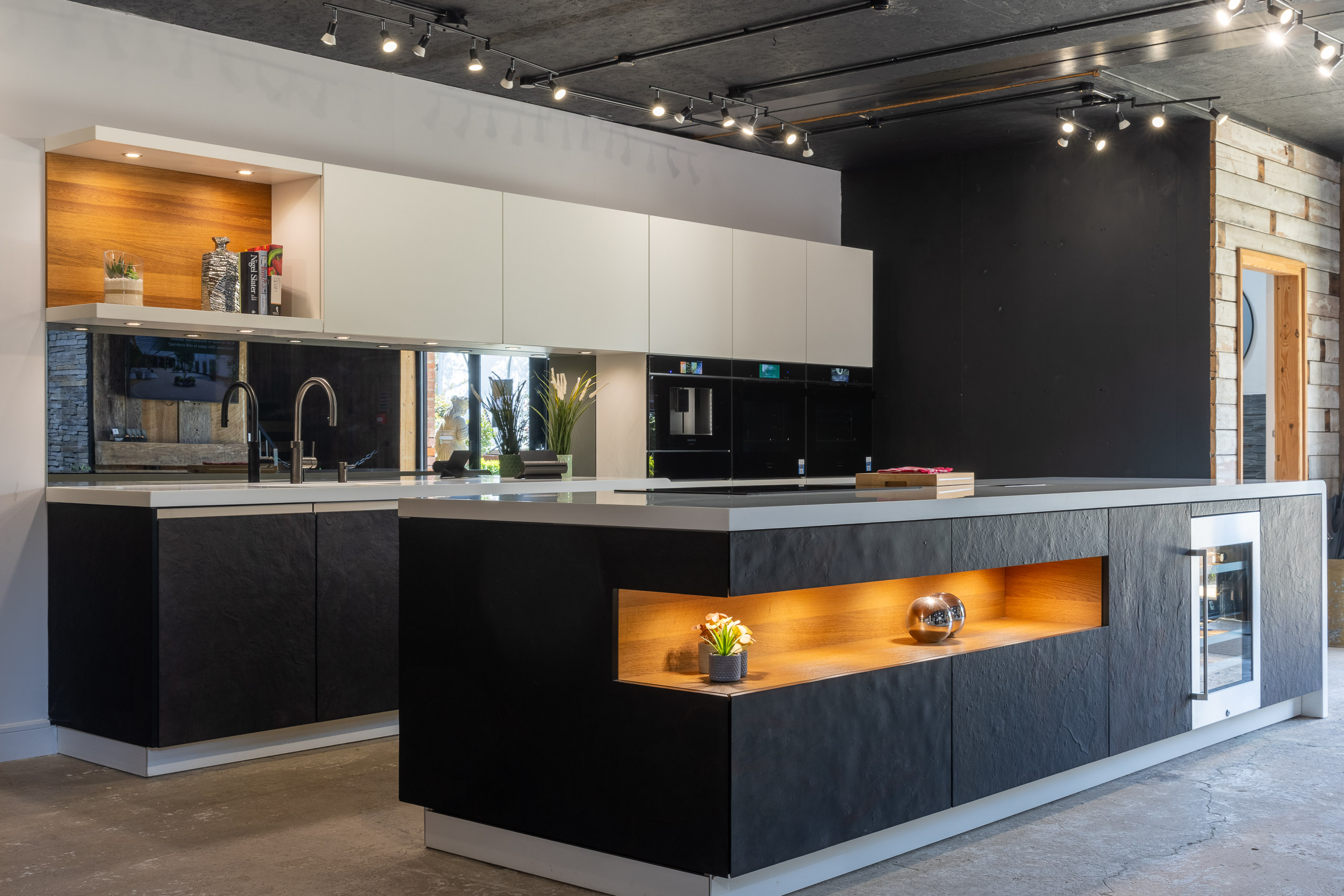 blue shaker kitchen with quartz worktops in chinley derbyshire