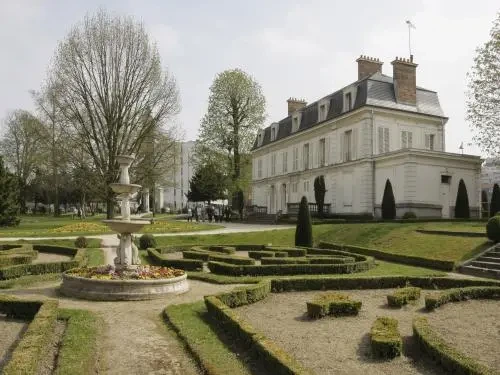 Centre-ville de Franconville et ses toitures (95)