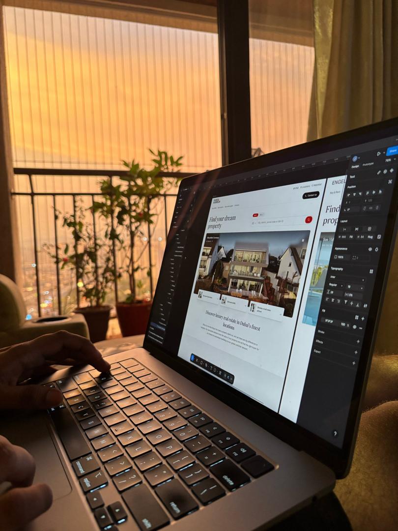 Portrait of portfolio creator – back view