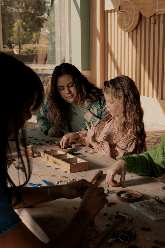Gem Studio workshop with a mother and daughter