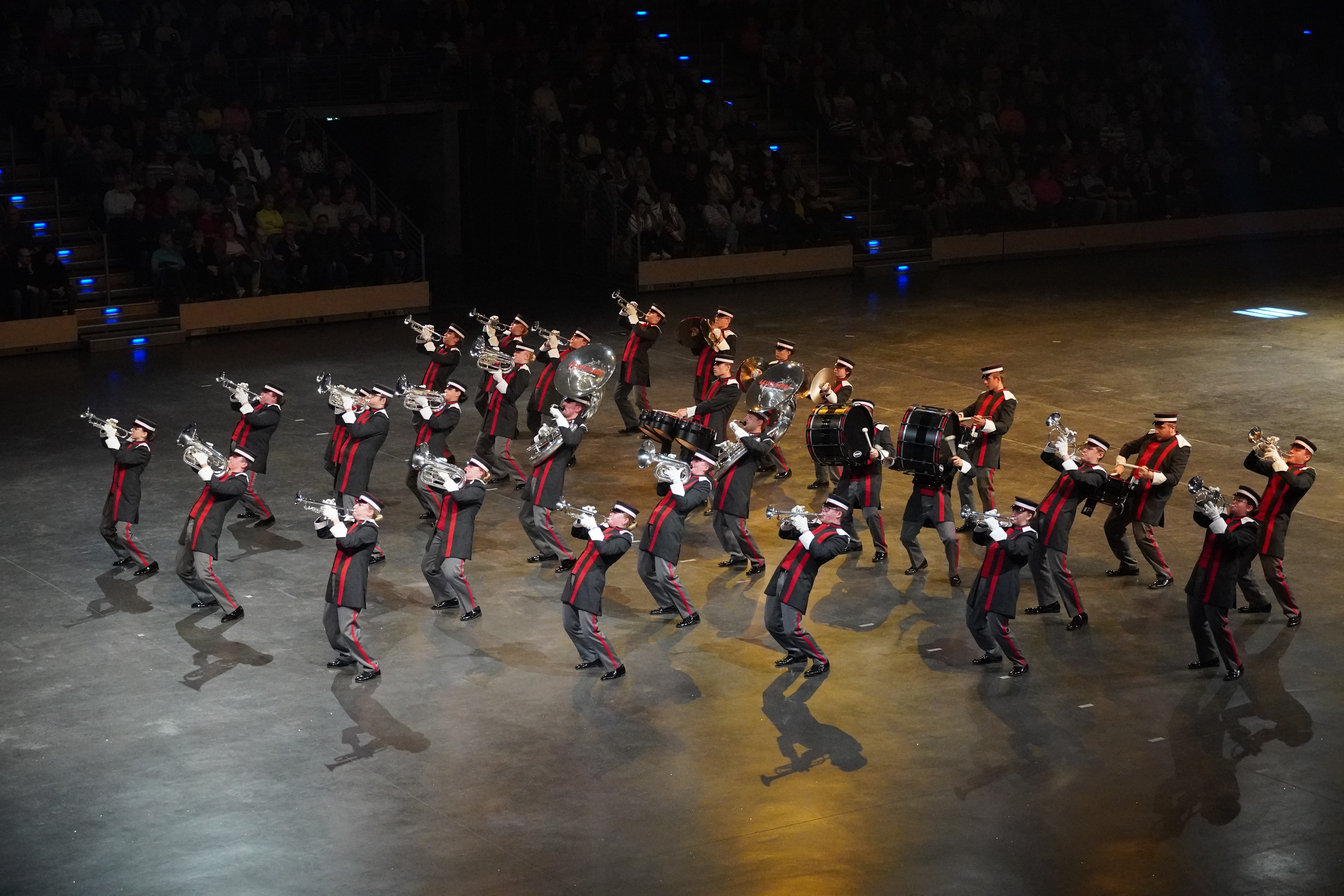Endposition der Leinegardeshow bei der Musikparade
