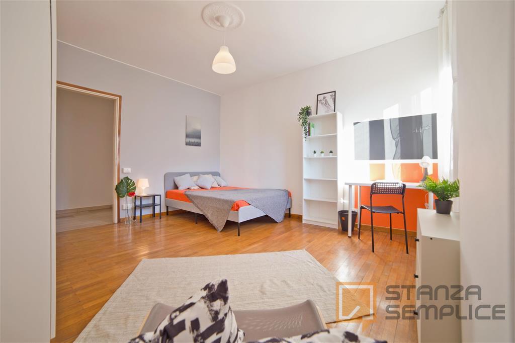 17 sqm room in Via Resinelli, Lecco