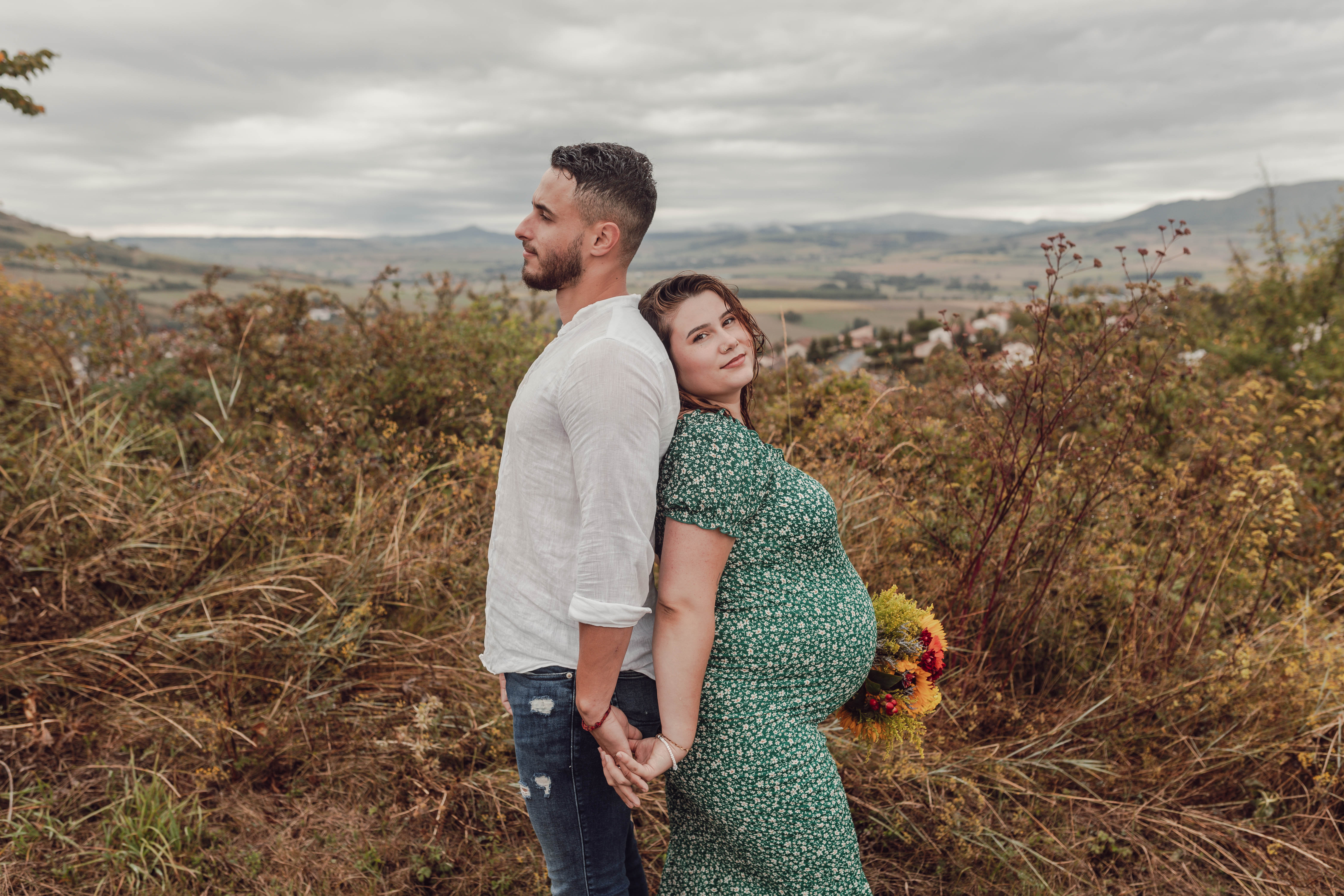 Couple avec femme enceinte