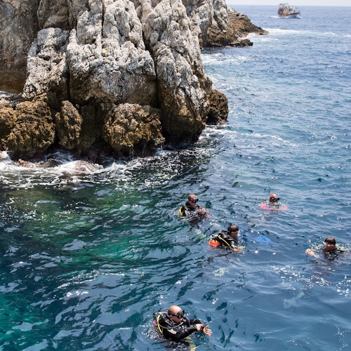Alanya: Sukellusretki lounaan kanssa liput Alanyassa