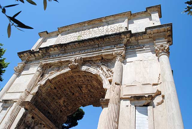 ancient arch in Rome