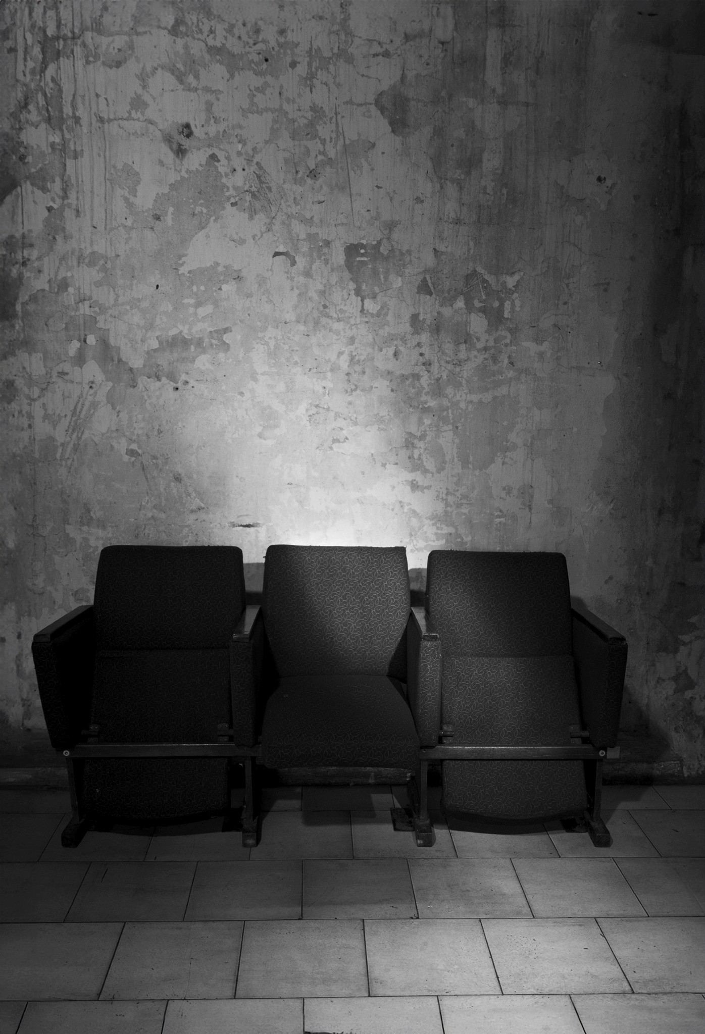 Agnieszka Czyzkowska Seen not know project cover balck and white fine art