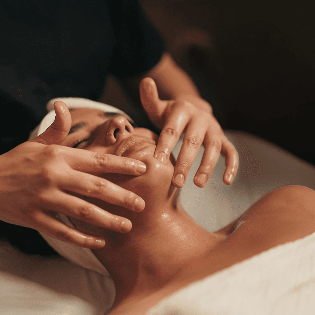 Organic Renewal Facial Oyster Bay