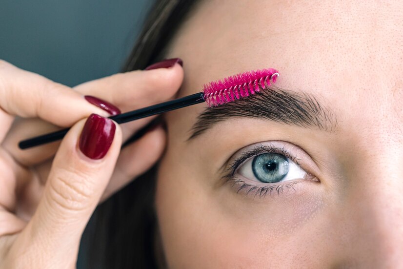 Handling Clients During Their First Brow Lamination