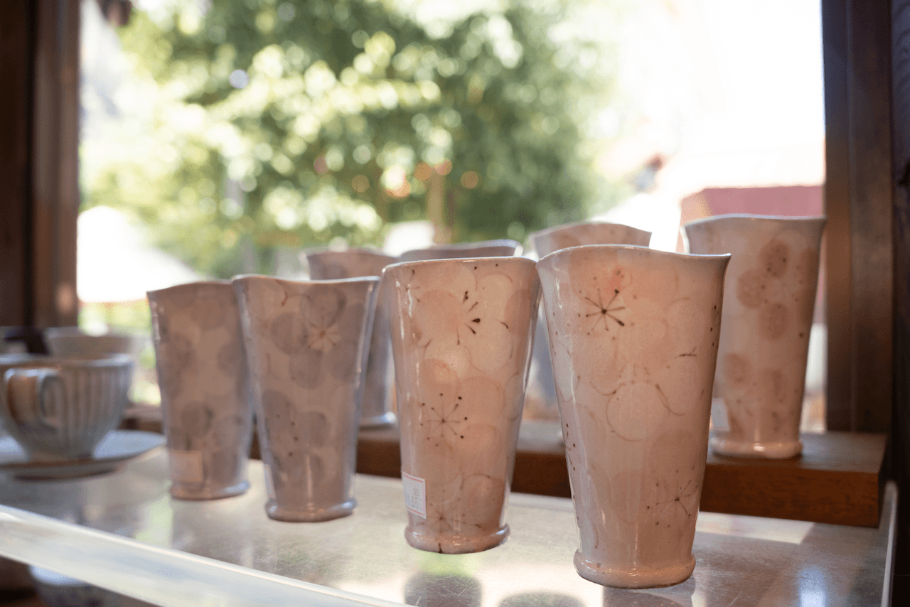 Pink floral pottery cups