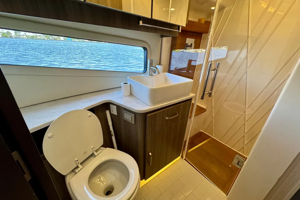 Boat thumbnail 24