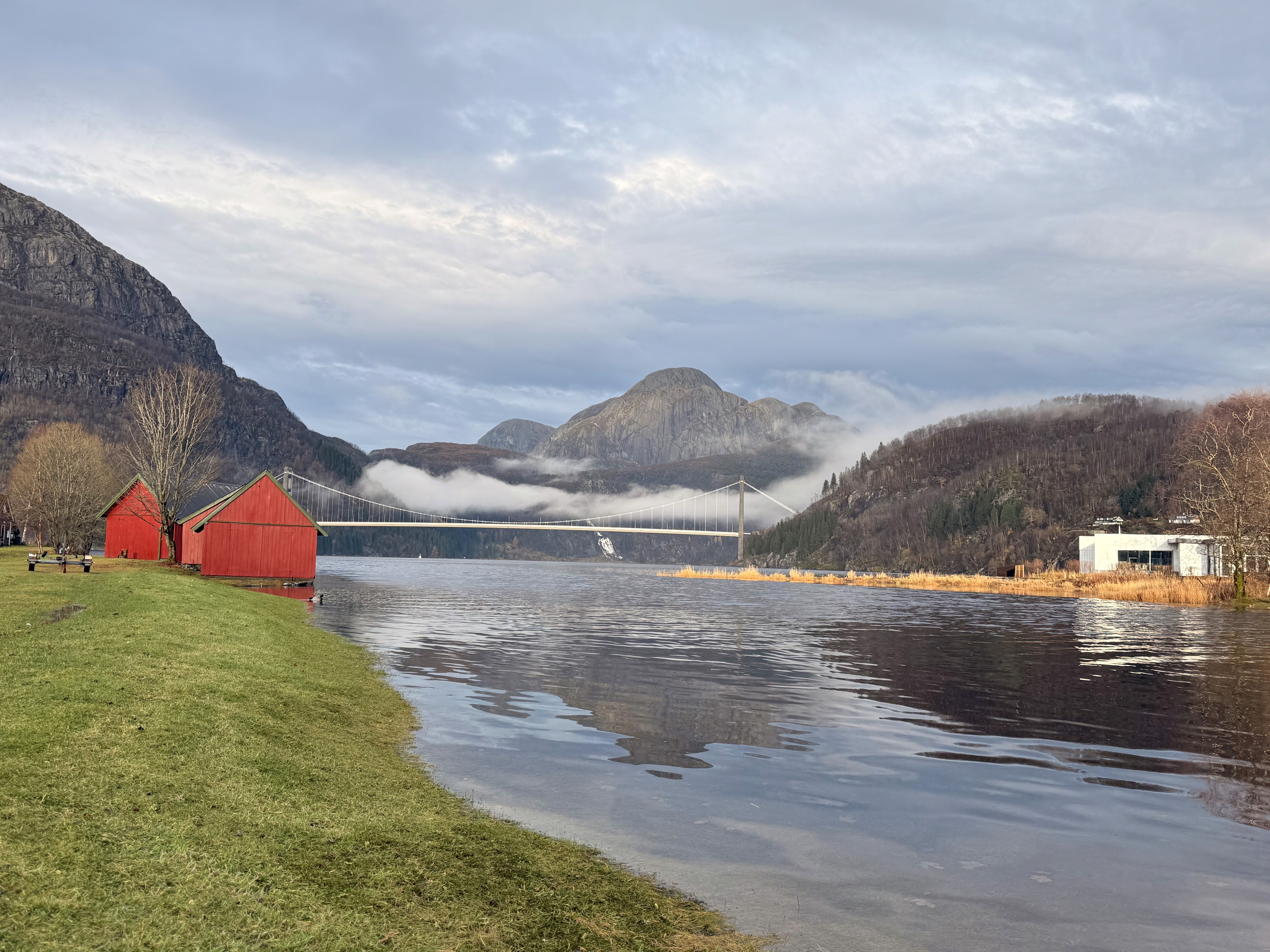 Dale i Sunnfjord sett fra Dalsåsen