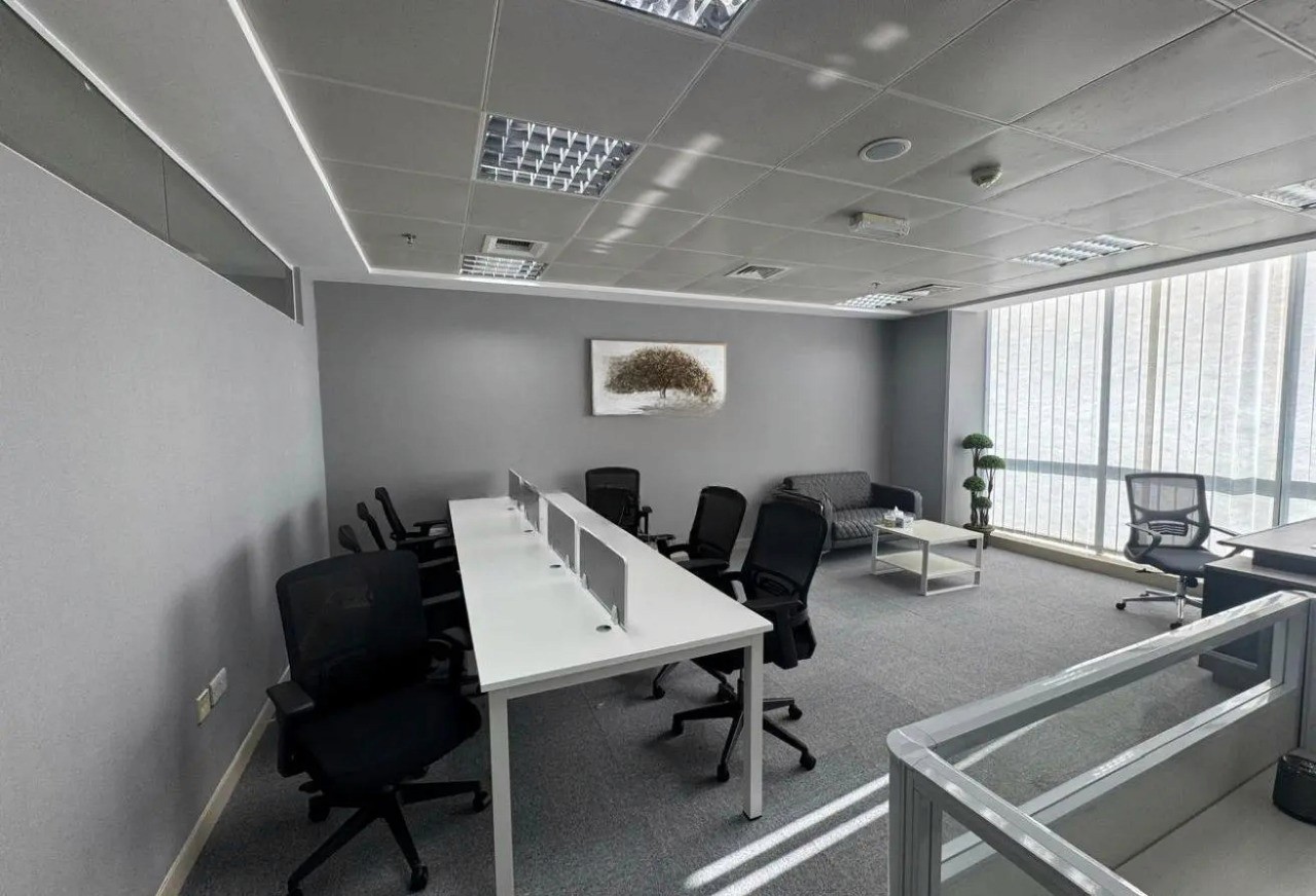 A professional, collaborative office layout available within the building, perfect for growing teams.