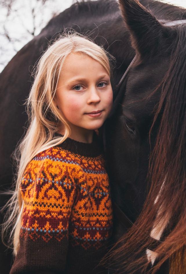 Alasuq Children knitting pattern by Linka Neumann