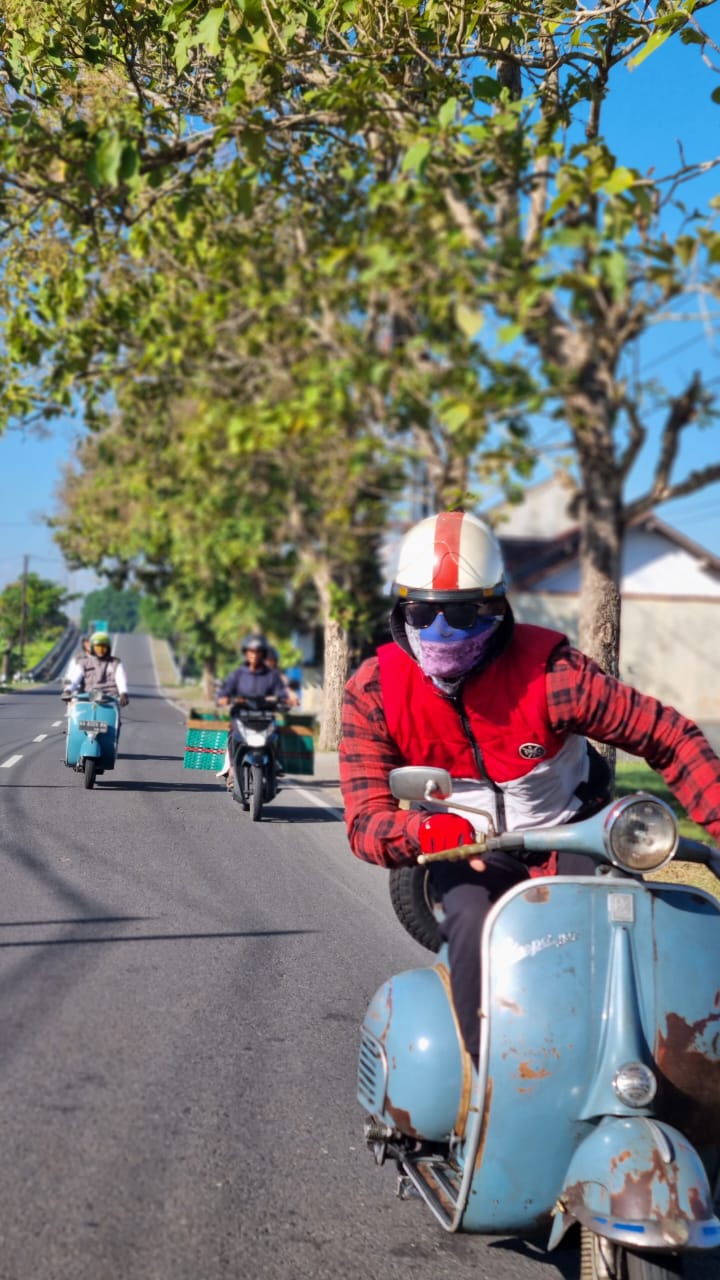 a building with persony windows