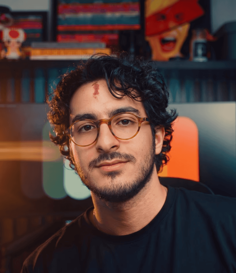 Portrait d'Ayoub Chouaf, designer UX/UI indépendant et fondateur de l'agence web Franco à Blois.