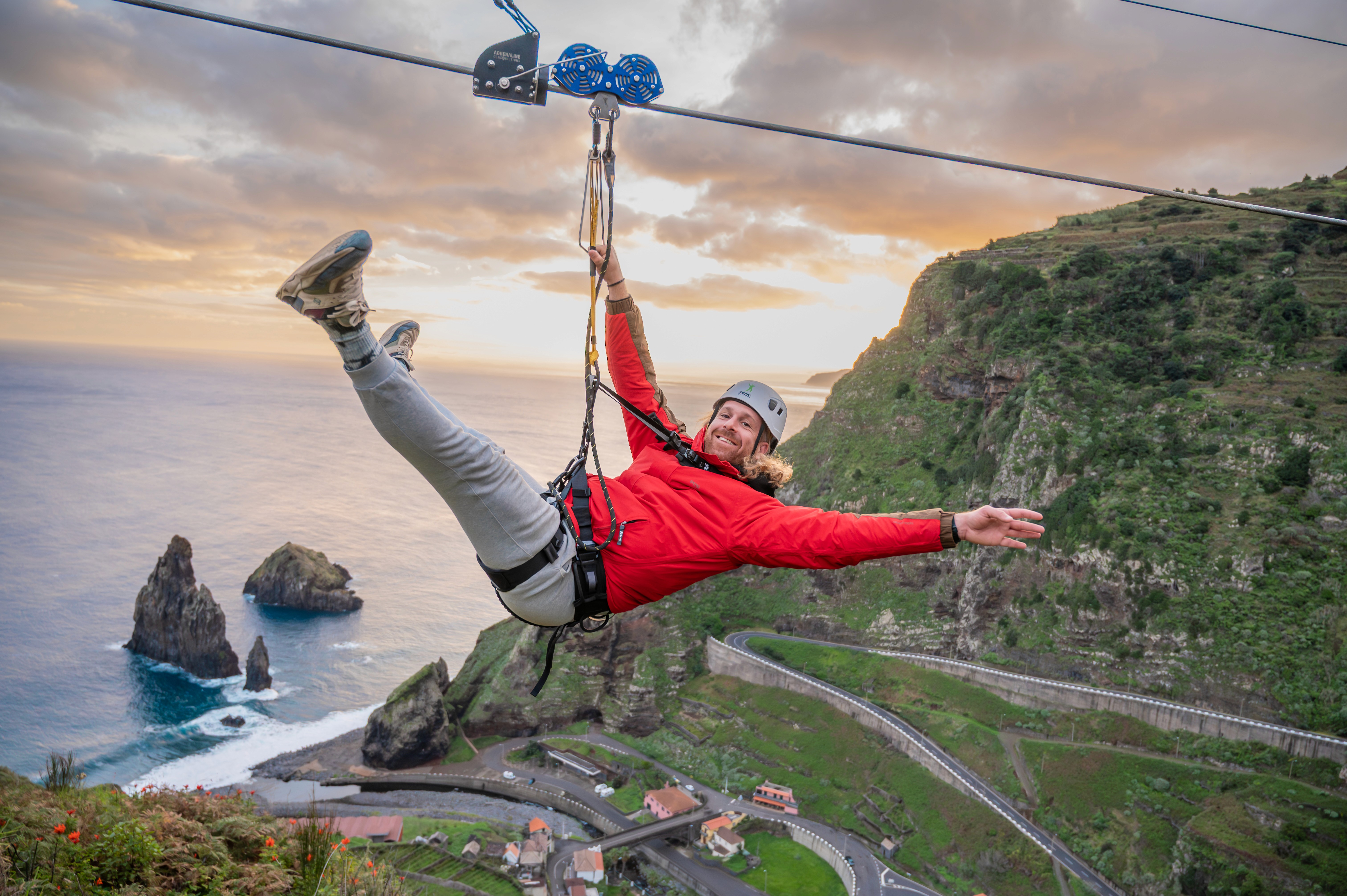 Giant Swing & Zipline Madeira | Adrenaline Experience