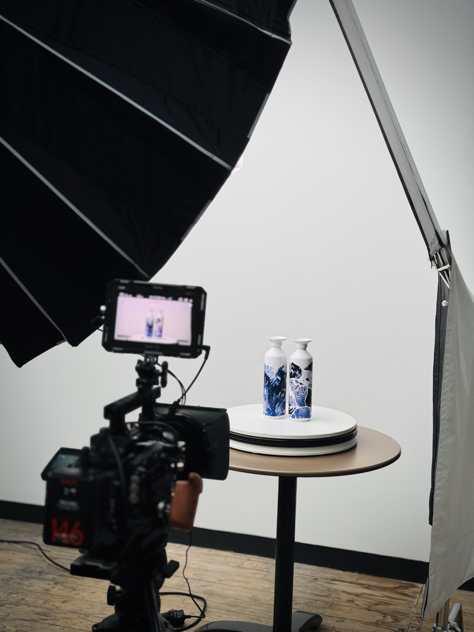 behind the scenes footage of Dopper x Royal Delft