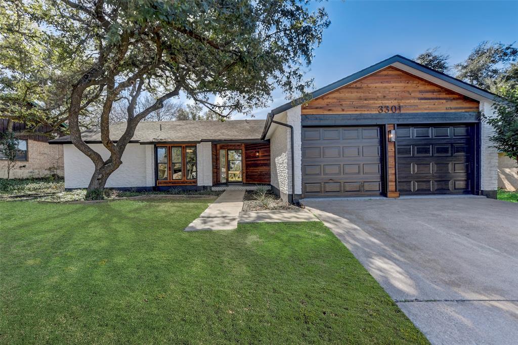 Modern infill residence exterior