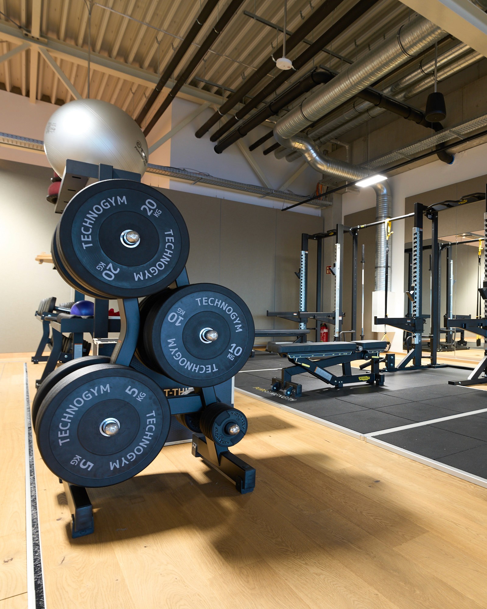 Die Innenräume des Fitnessstudios bei Körperwerk